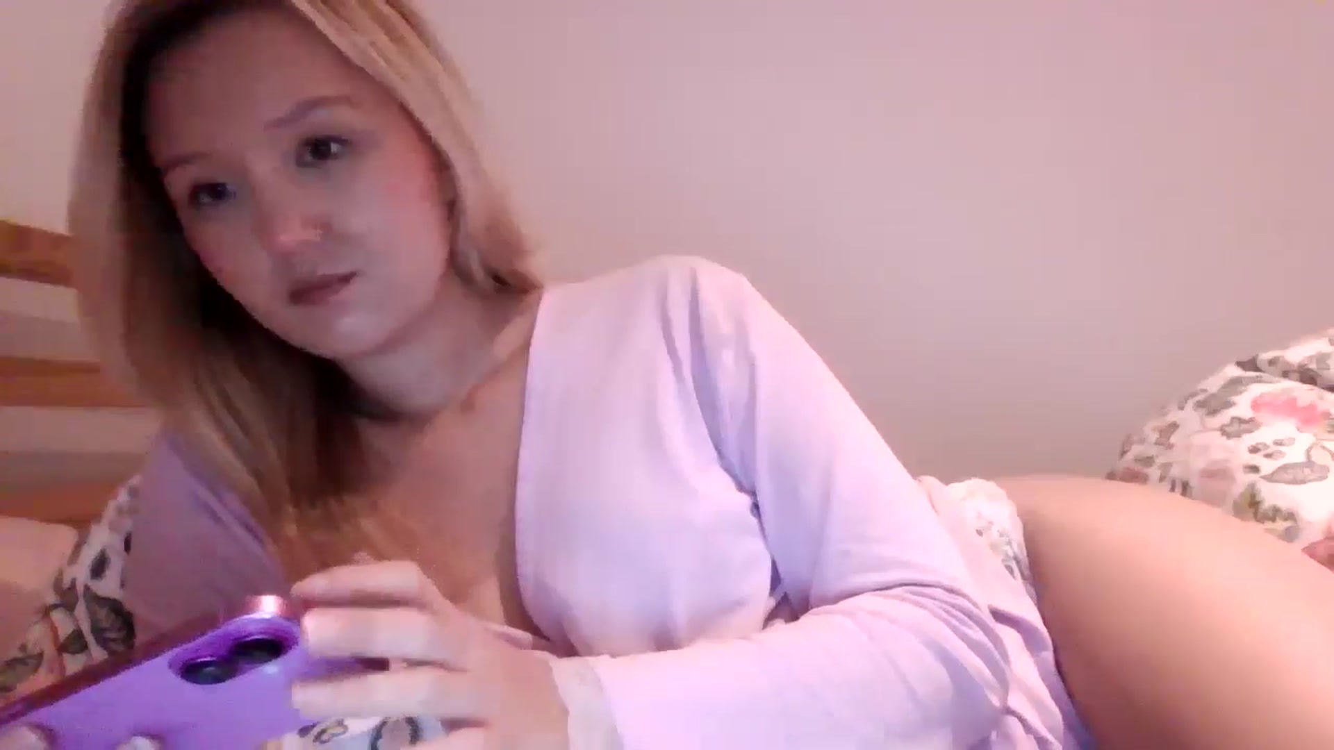 Gallery image thumbnail from JasmineSXO's myfreecams stream on, 02/04/2026, 17:17 image 20 of 20