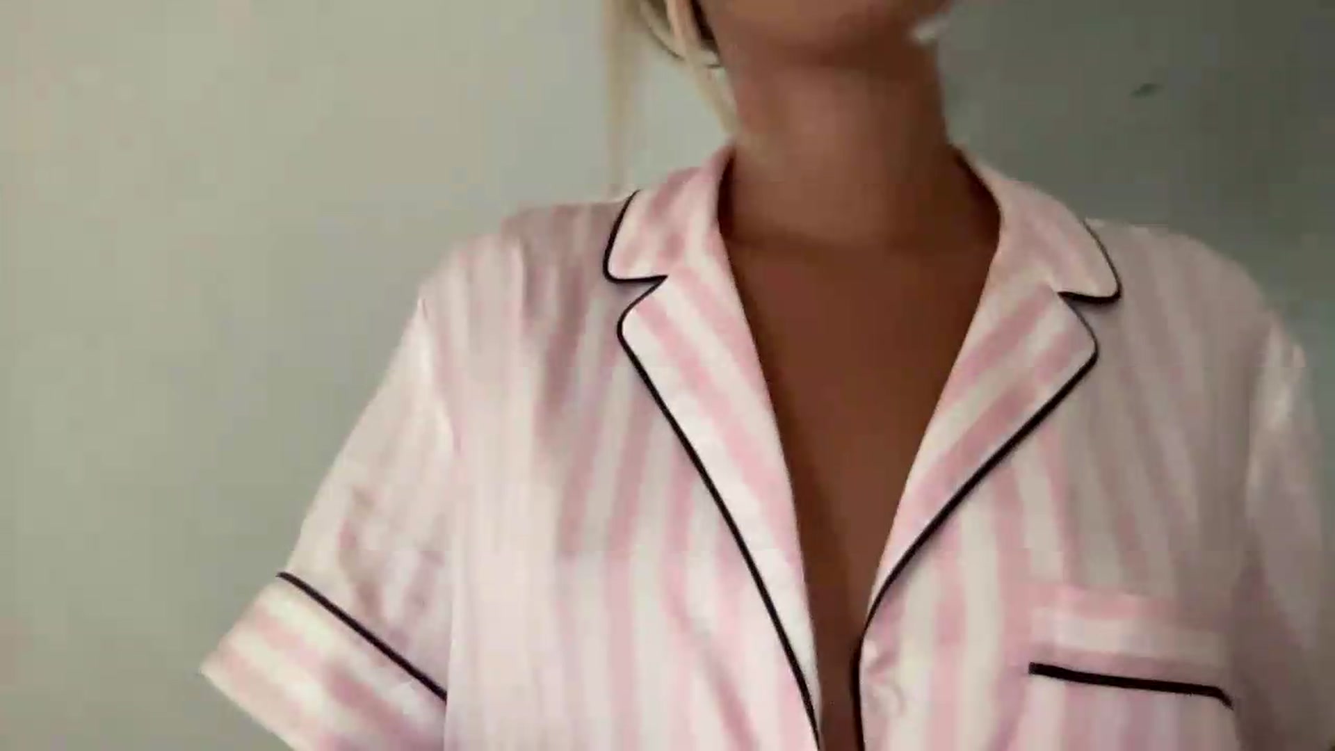 Gallery image thumbnail from JasmineSXO's myfreecams stream on, 08/23/2026, 11:48 image 12 of 20