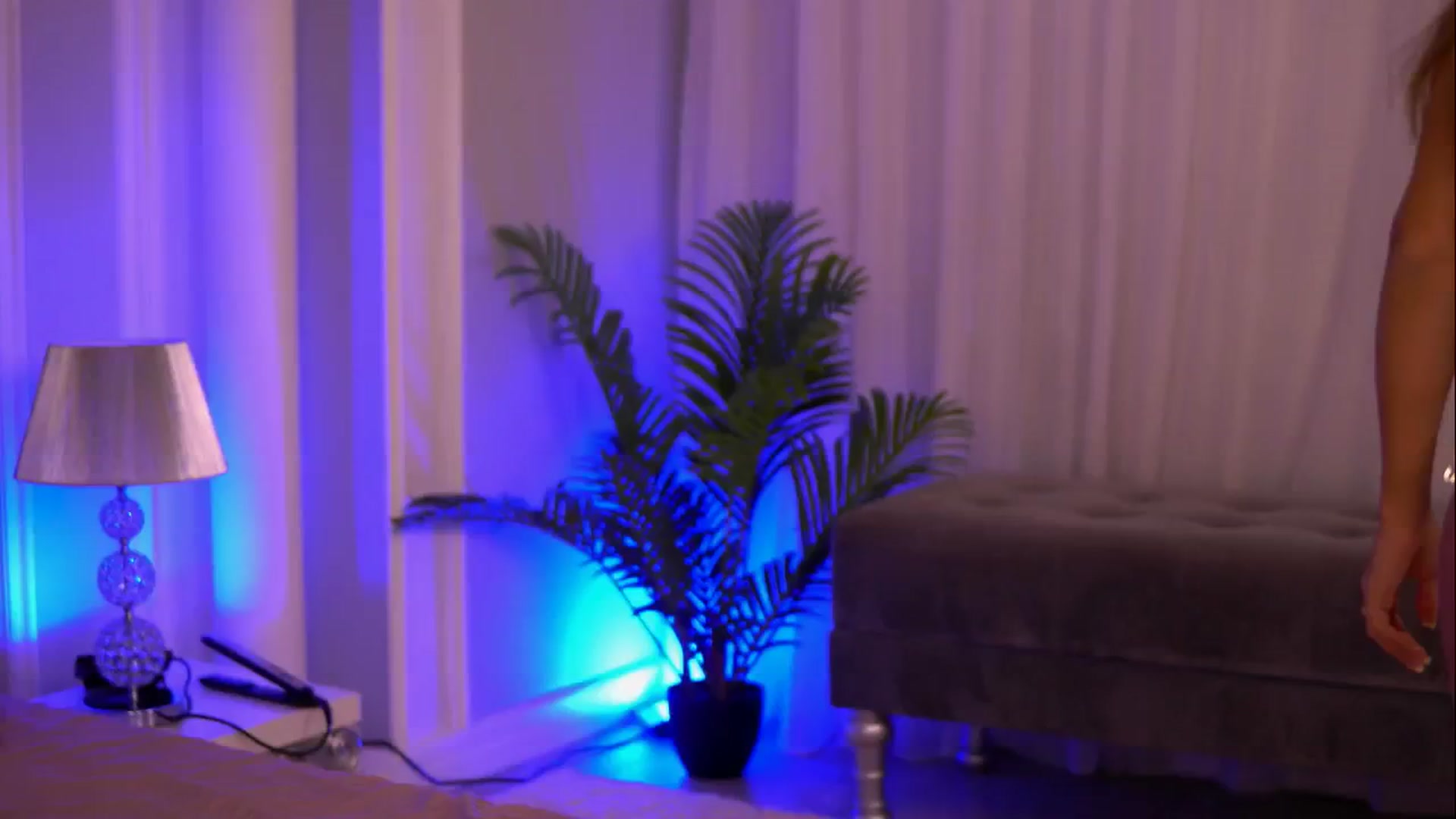 Gallery image thumbnail from JasmineShaw's myfreecams stream on, 09/25/2024, 22:50 image 1 of 20
