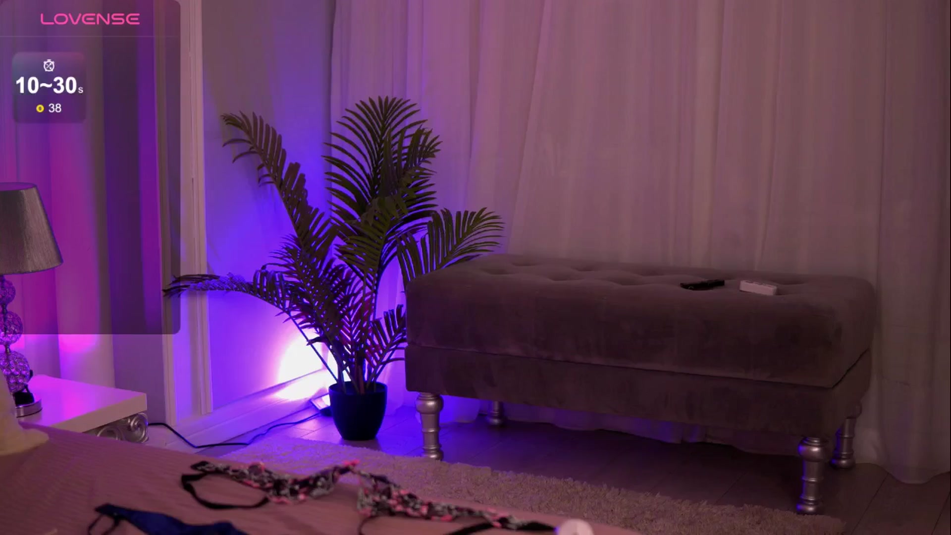 Gallery image thumbnail from JasmineShaw's myfreecams stream on, 09/28/2024, 24:01 image 7 of 20