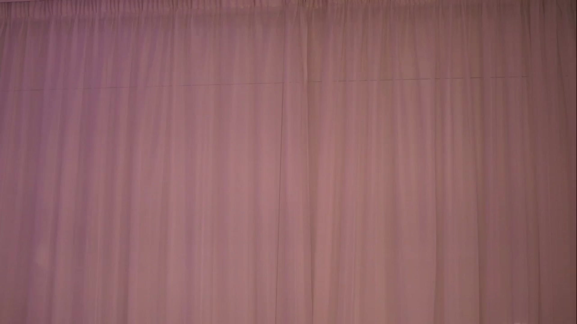 Gallery image thumbnail from JasmineShaw's myfreecams stream on, 10/30/2024, 24:52 image 17 of 20