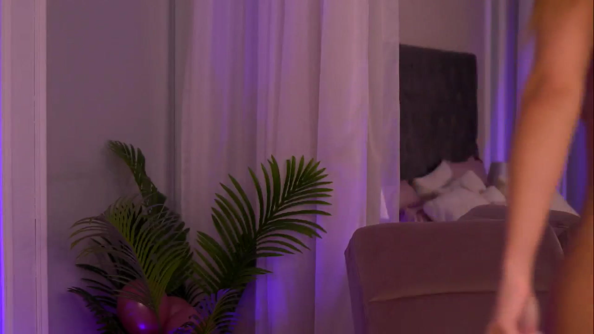 Gallery image thumbnail from JasmineShaw's myfreecams stream on, 11/11/2024, 06:34 image 11 of 20