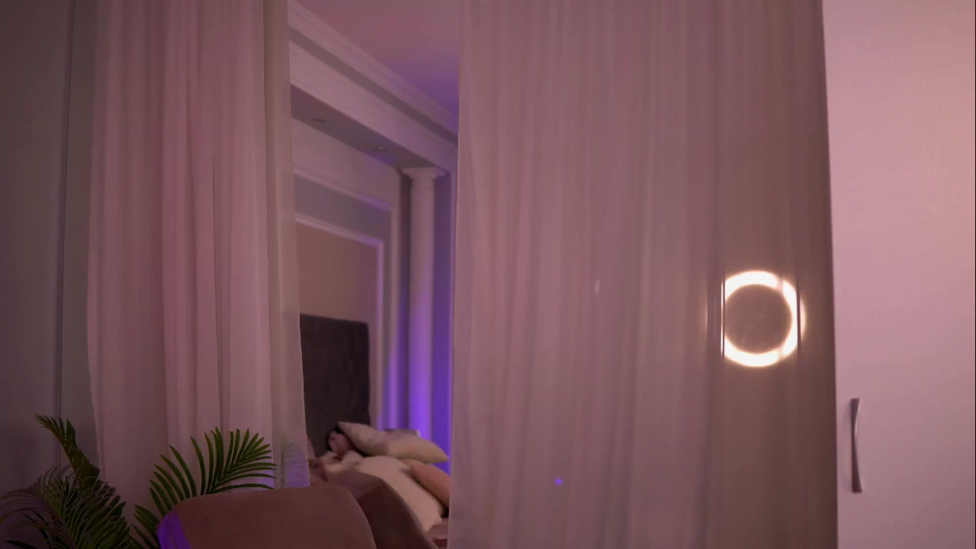 Gallery image thumbnail from JasmineShaw's myfreecams stream on, 11/12/2024, 02:11 image 8 of 20