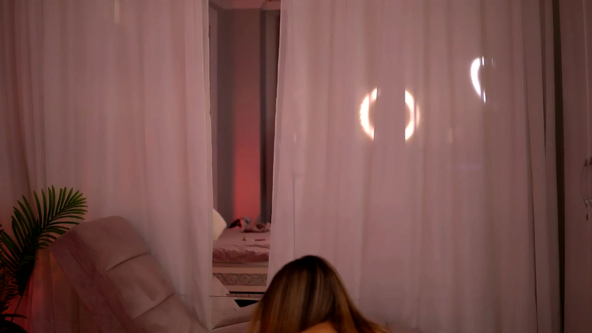 Gallery image thumbnail from JasmineShaw's myfreecams stream on, 12/12/2024, 02:09 image 9 of 20