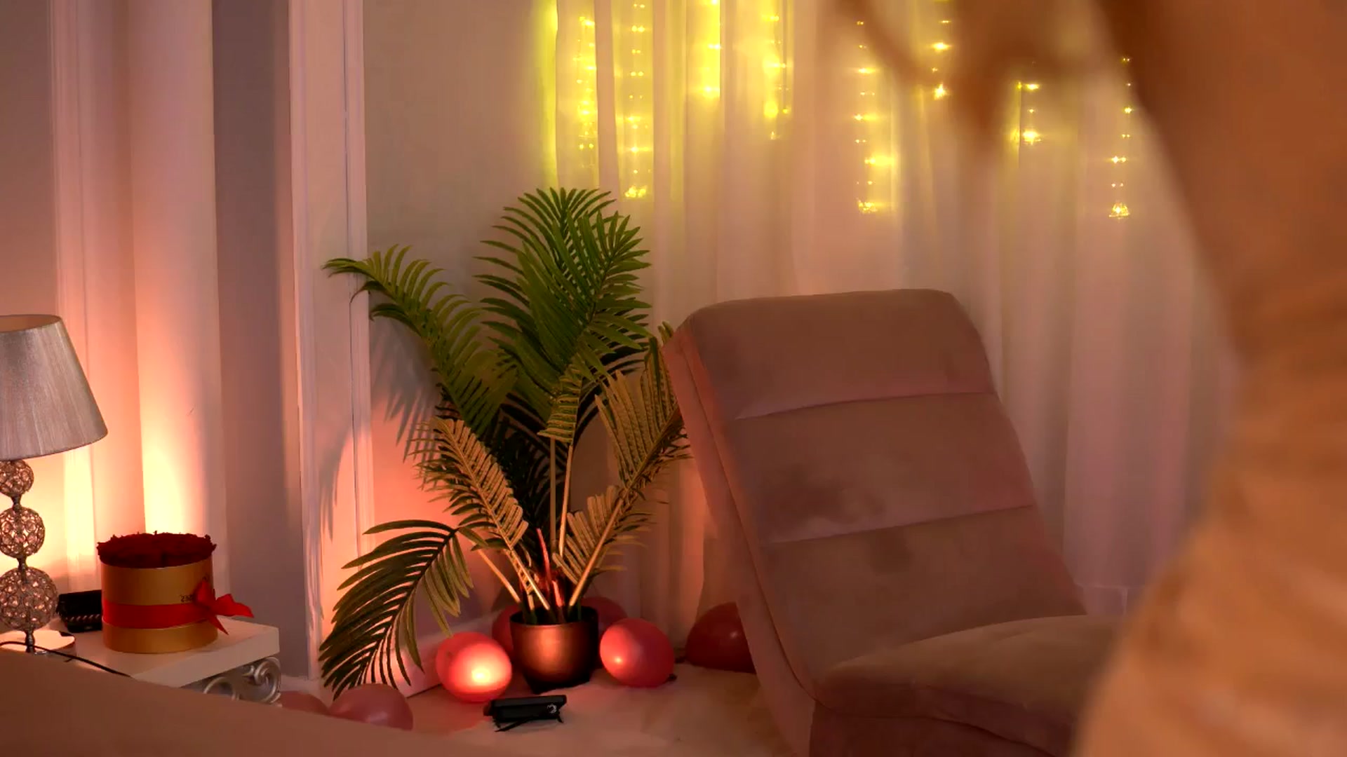 Gallery image thumbnail from JasmineShaw's myfreecams stream on, 12/28/2024, 05:40 image 1 of 20