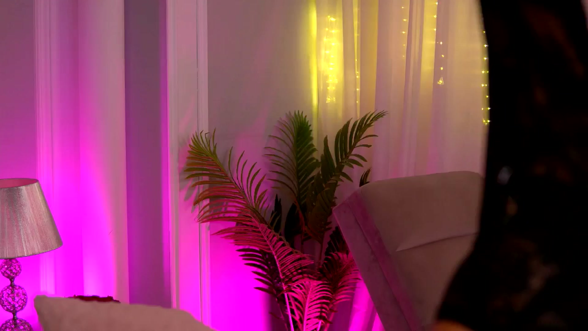 Gallery image thumbnail from JasmineShaw's myfreecams stream on, 01/21/2025, 02:19 image 19 of 20