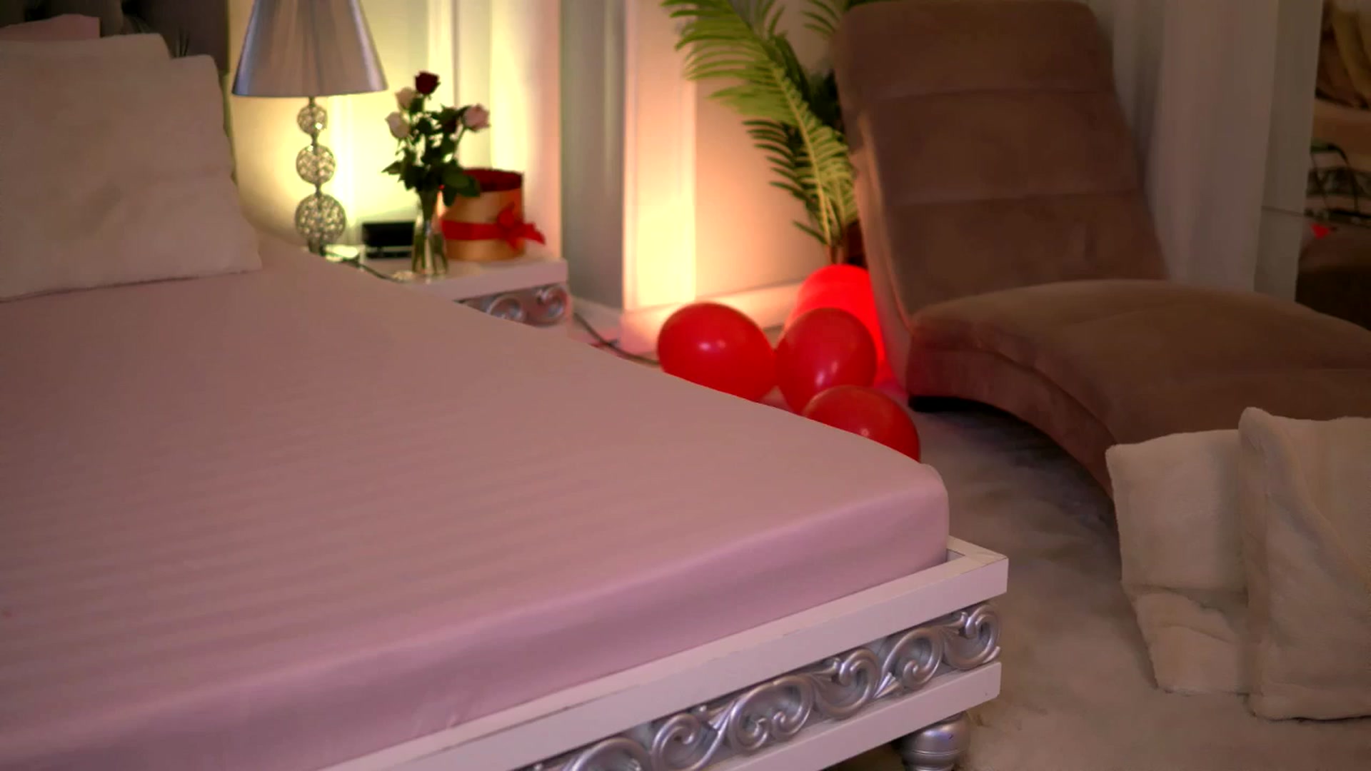 Gallery image thumbnail from JasmineShaw's myfreecams stream on, 03/01/2025, 02:42 image 19 of 20