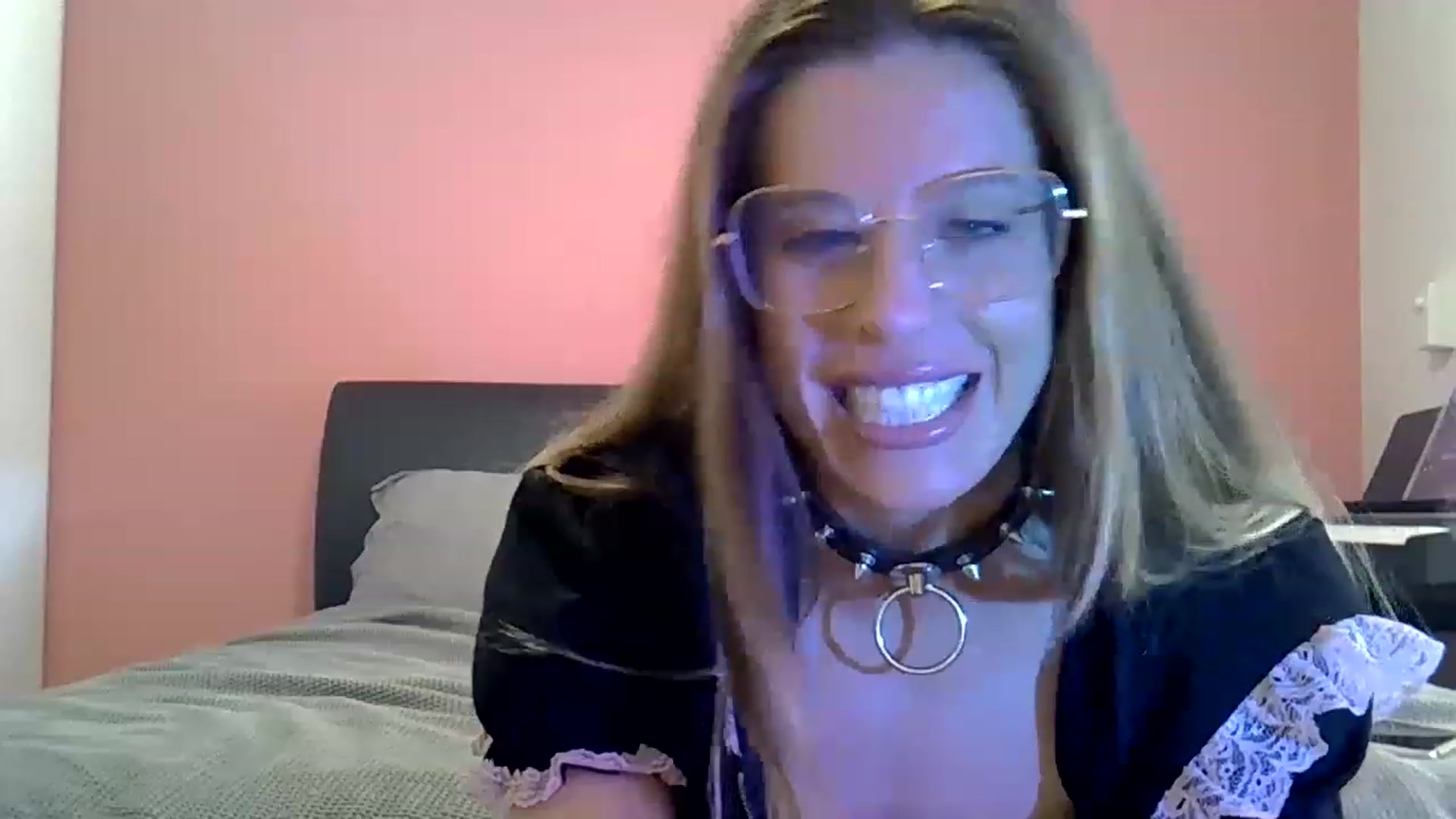 Gallery image thumbnail from JasmineSkyy's myfreecams stream on, 11/17/2022, 03:20 image 16 of 20