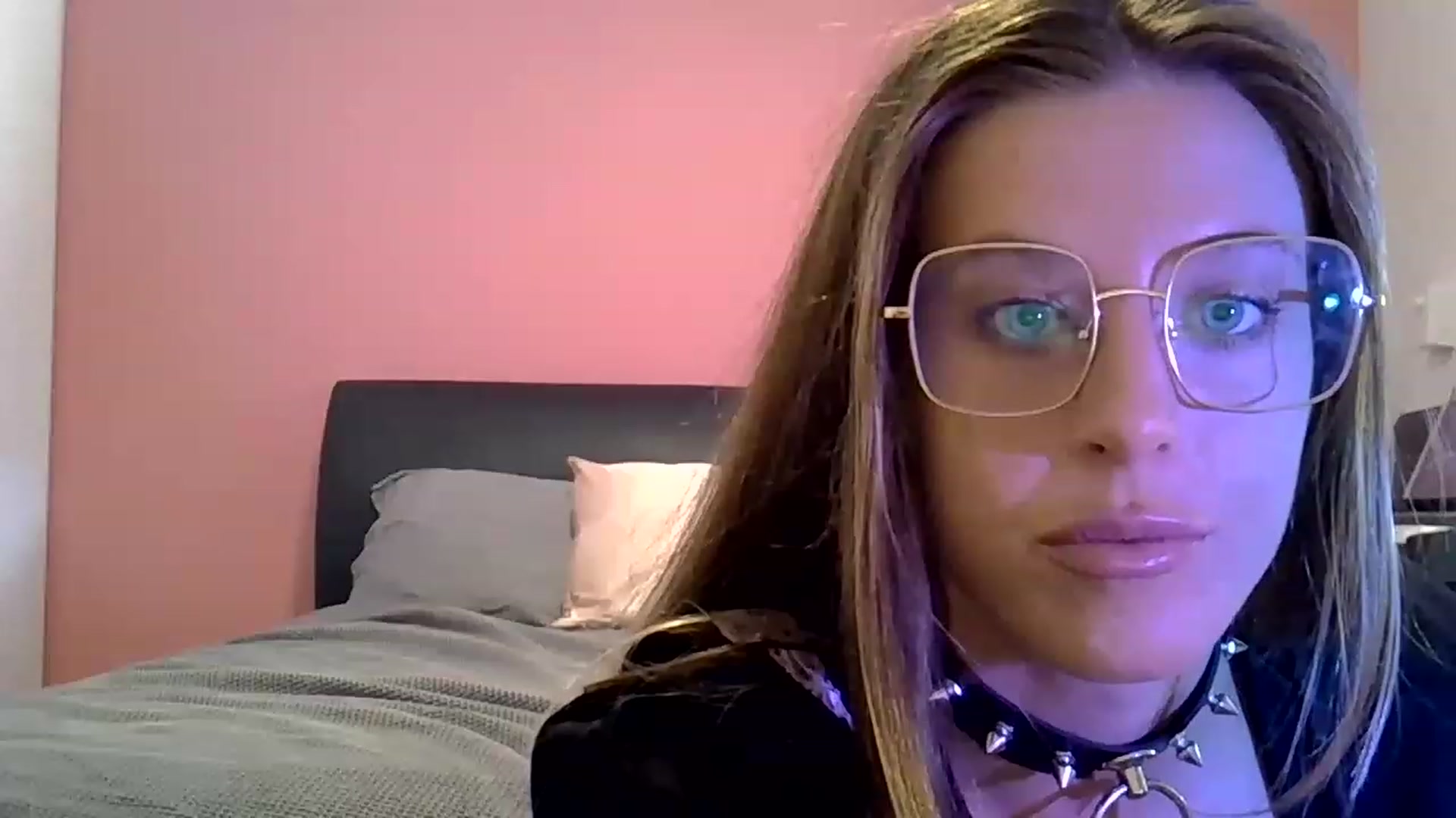 Gallery image thumbnail from JasmineSkyy's myfreecams stream on, 11/17/2022, 03:20 image 10 of 20
