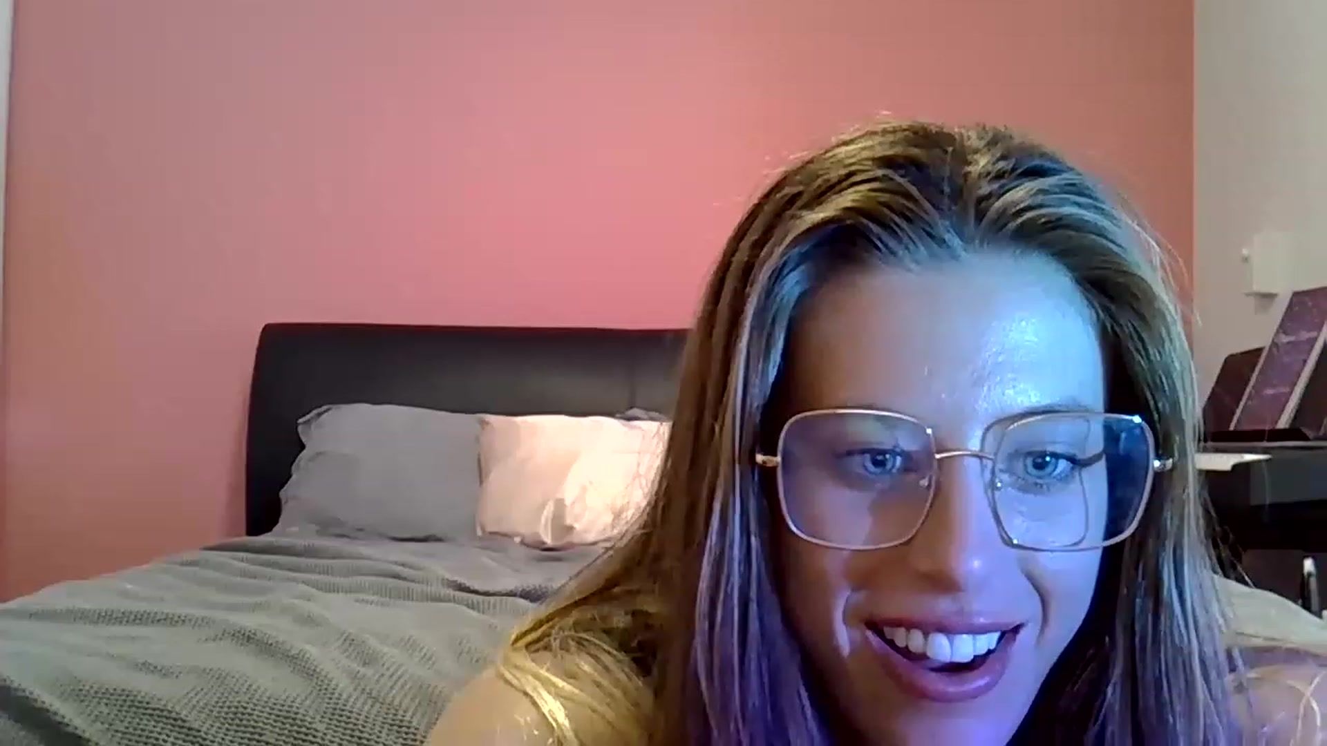 Gallery image thumbnail from JasmineSkyy's myfreecams stream on, 11/17/2022, 05:23 image 18 of 20