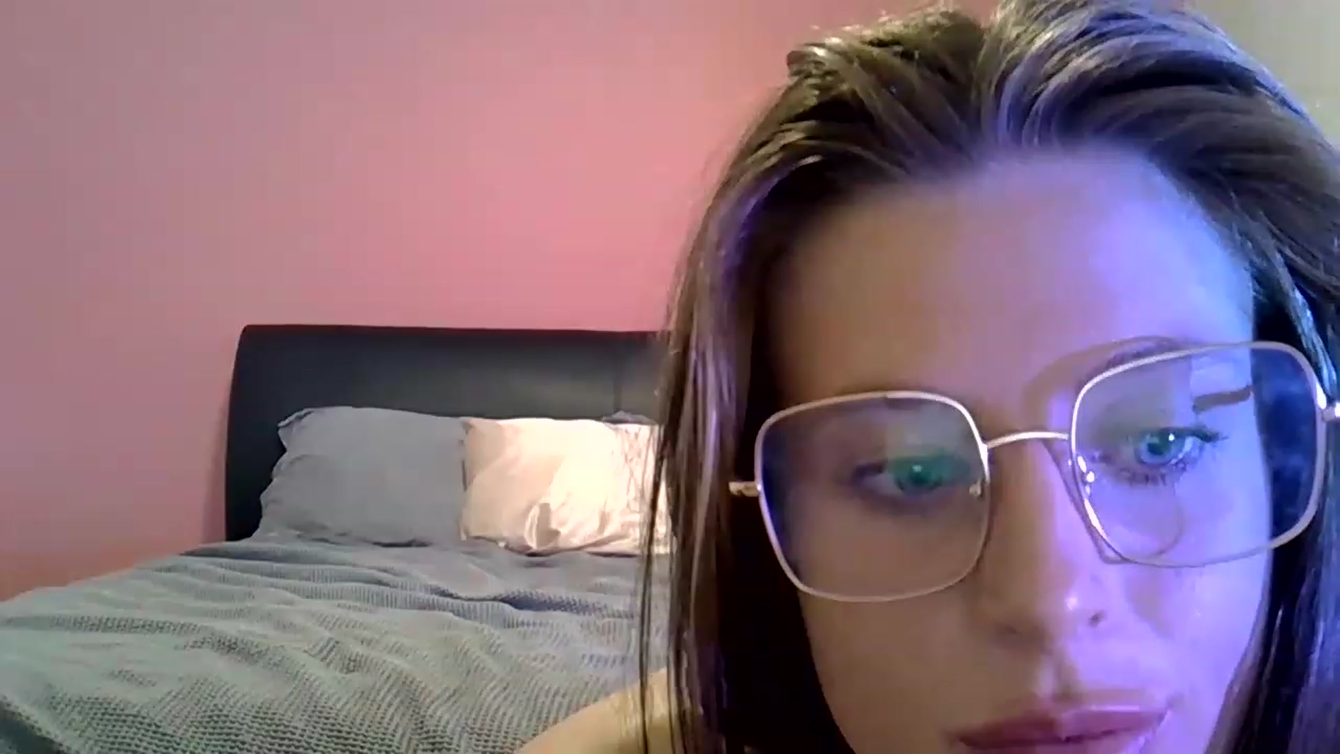 Gallery image thumbnail from JasmineSkyy's myfreecams stream on, 11/17/2022, 05:23 image 2 of 20
