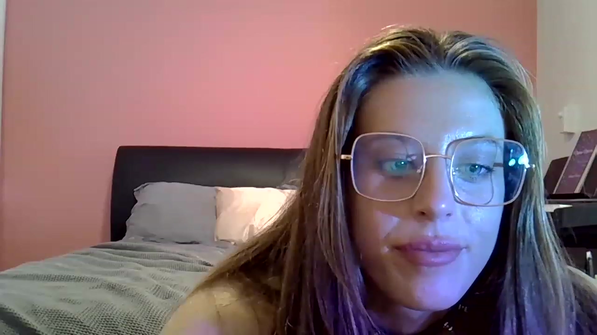 Gallery image thumbnail from JasmineSkyy's myfreecams stream on, 11/17/2022, 05:23 image 16 of 20