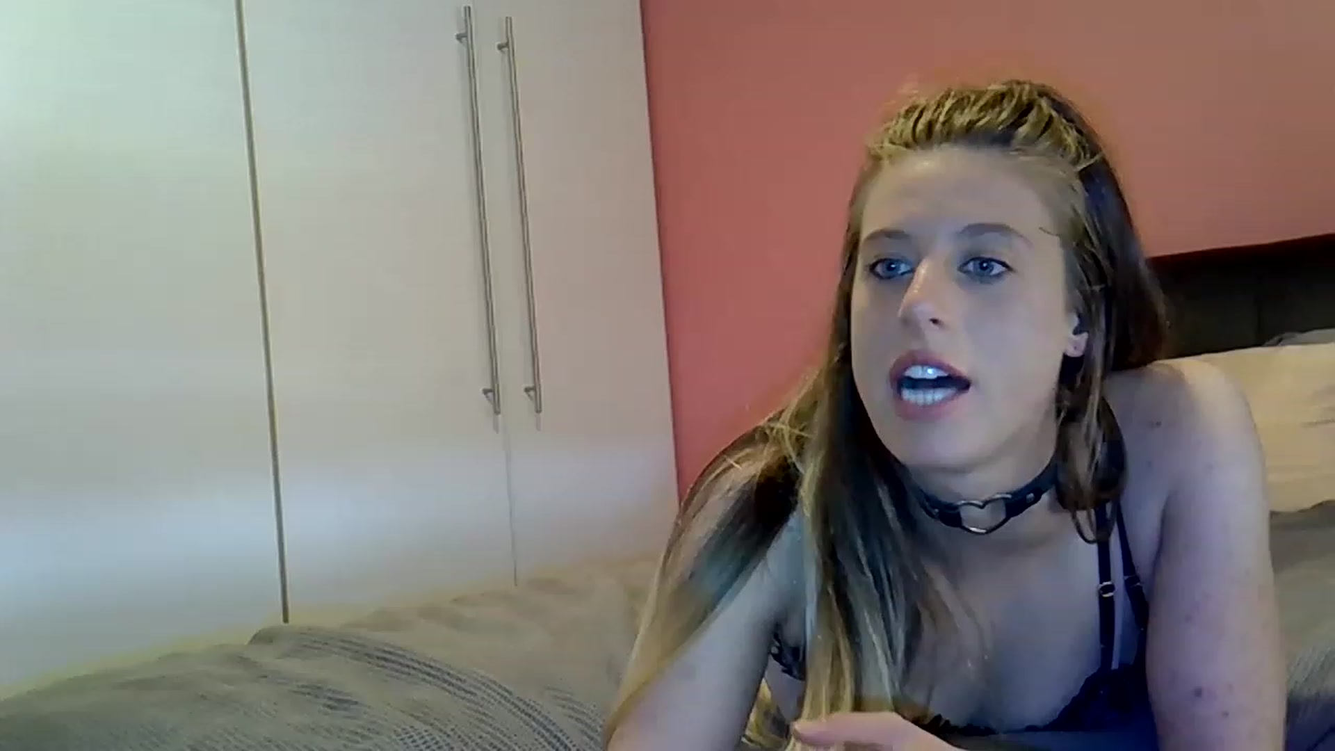 Gallery image thumbnail from JasmineSkyy's myfreecams stream on, 11/22/2022, 04:15 image 11 of 20