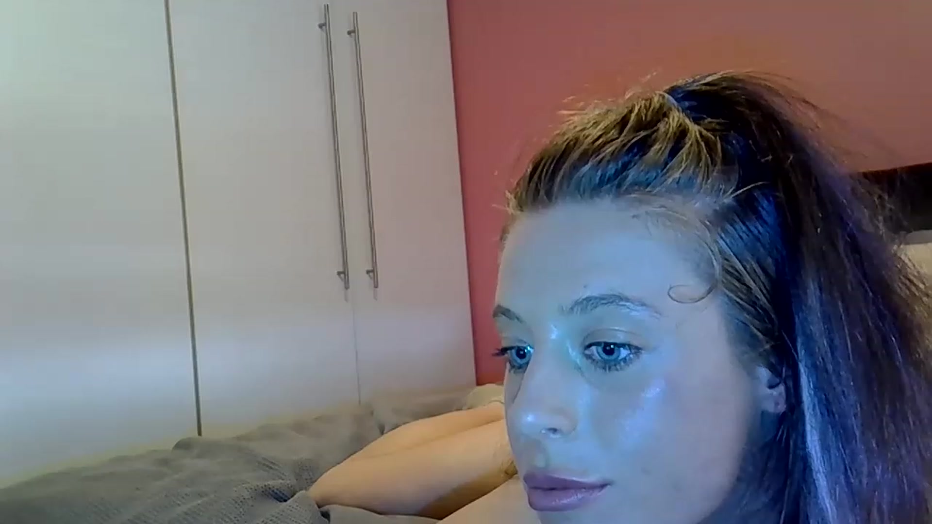Gallery image thumbnail from JasmineSkyy's myfreecams stream on, 11/22/2022, 04:15 image 18 of 20