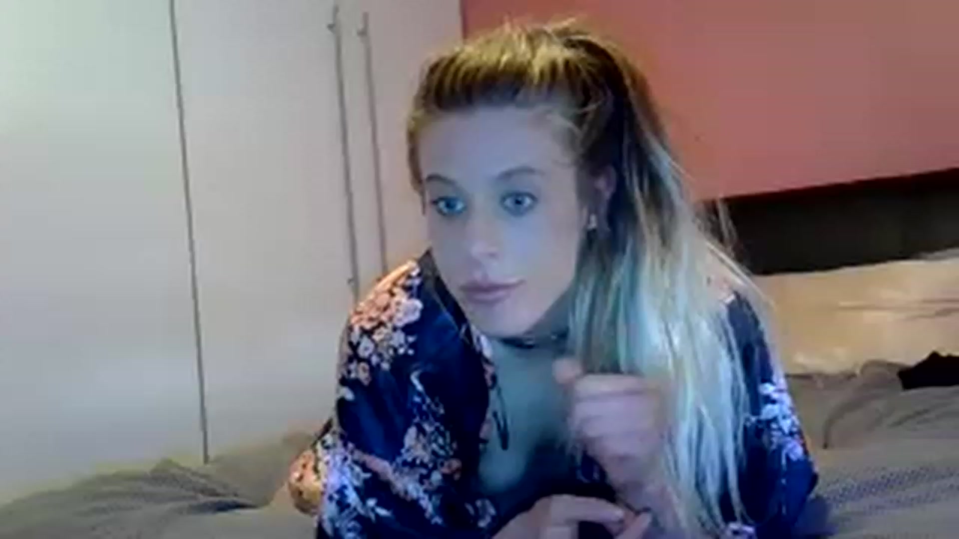 Gallery image thumbnail from JasmineSkyy's myfreecams stream on, 11/22/2022, 04:58 image 14 of 20