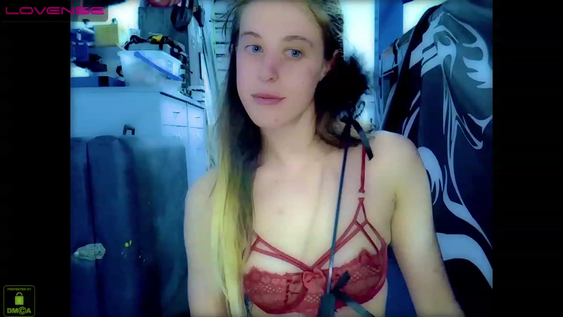 Gallery image thumbnail from JasmineSkyy's myfreecams stream on, 12/18/2022, 12:55 image 1 of 20