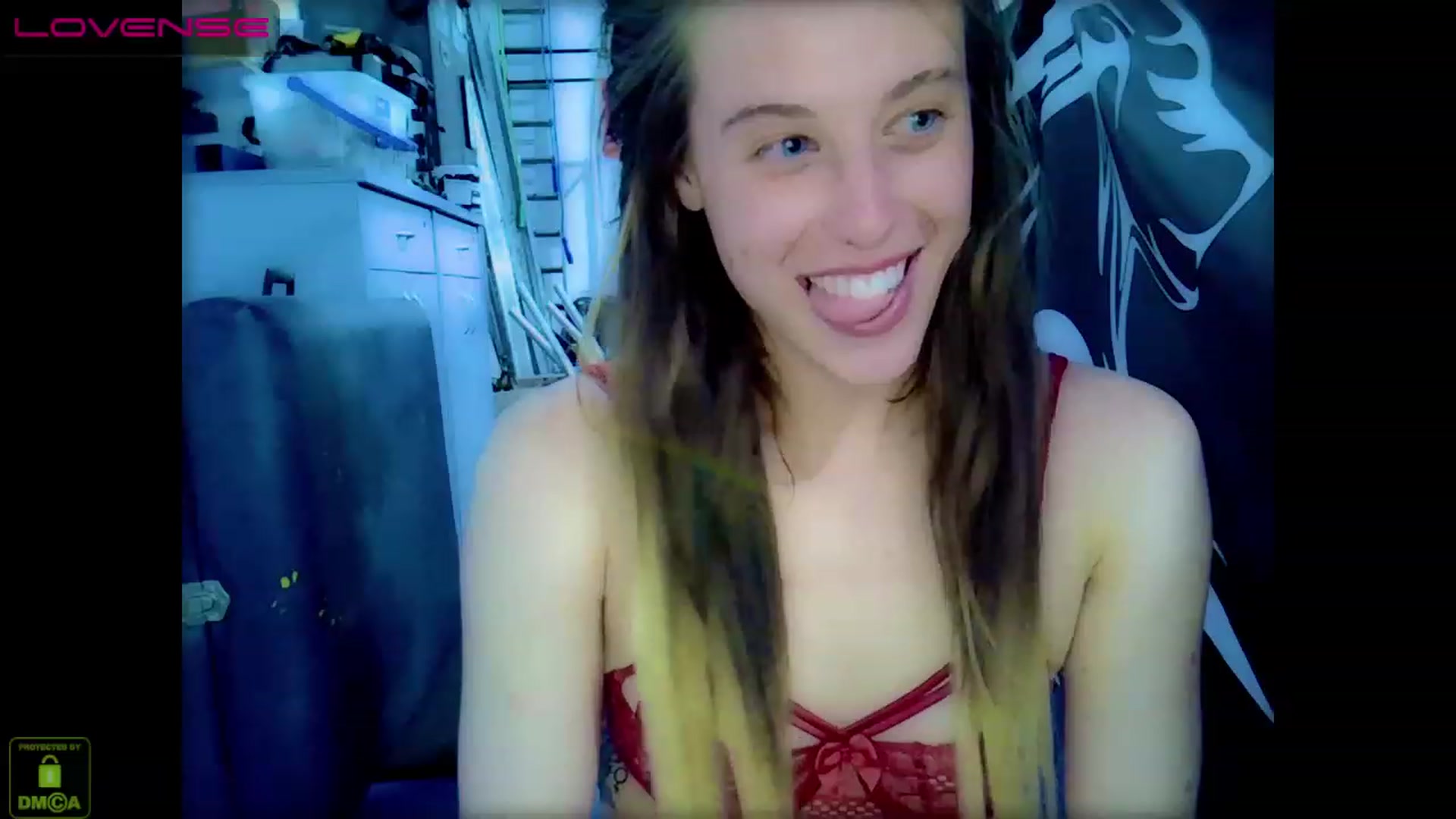 Gallery image thumbnail from JasmineSkyy's myfreecams stream on, 12/18/2022, 12:55 image 15 of 20