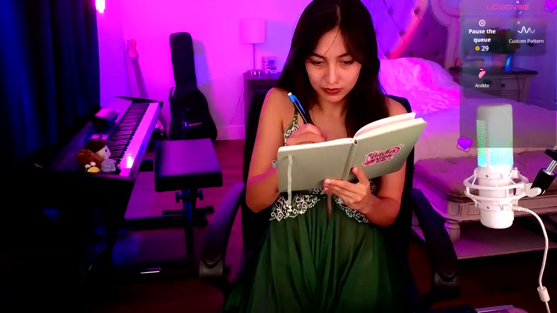 Gallery image thumbnail from JasmineWinter's myfreecams stream on, 08/10/2026, 08:03 image 6 of 20