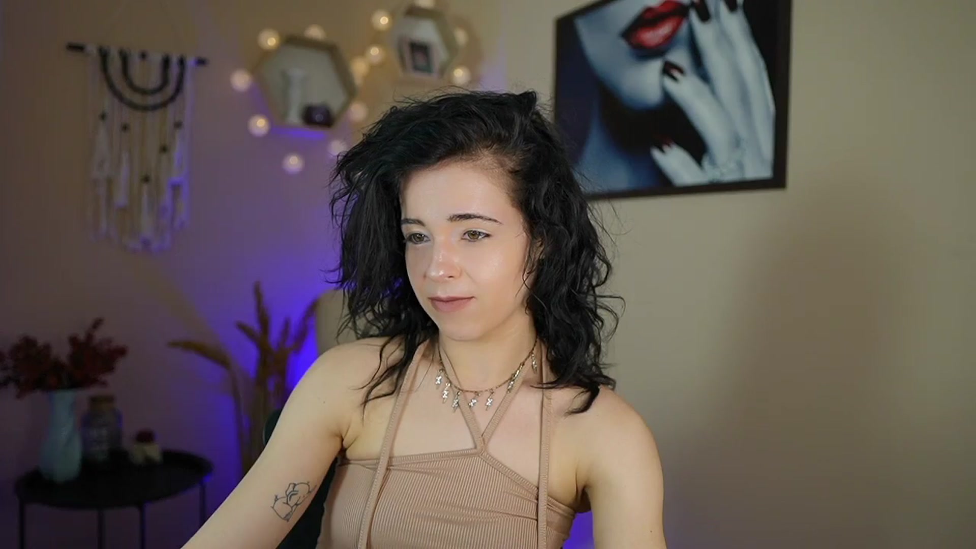 Gallery image thumbnail from Jasmine_Black's myfreecams stream on, 04/02/2024, 10:25 image 7 of 20