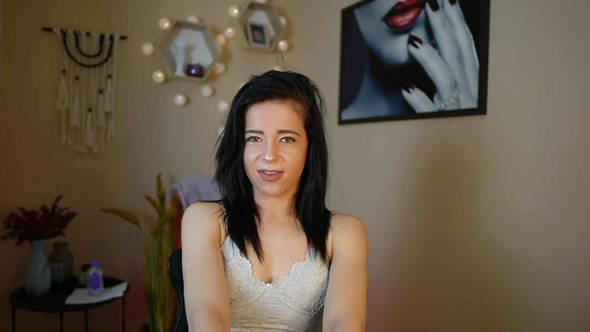 Gallery image thumbnail from Jasmine_Black's myfreecams stream on, 04/10/2024, 10:11 image 12 of 20