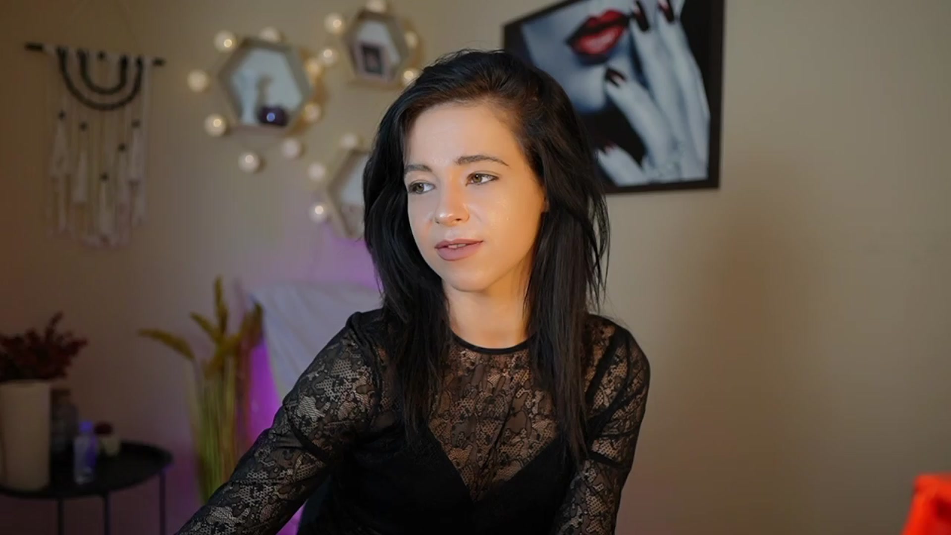 Gallery image thumbnail from Jasmine_Black's myfreecams stream on, 04/12/2024, 11:23 image 4 of 20