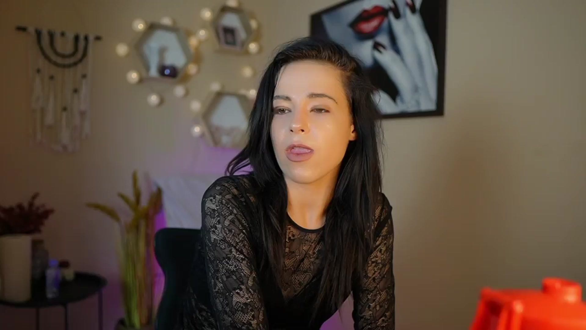 Gallery image thumbnail from Jasmine_Black's myfreecams stream on, 04/12/2024, 12:05 image 7 of 20