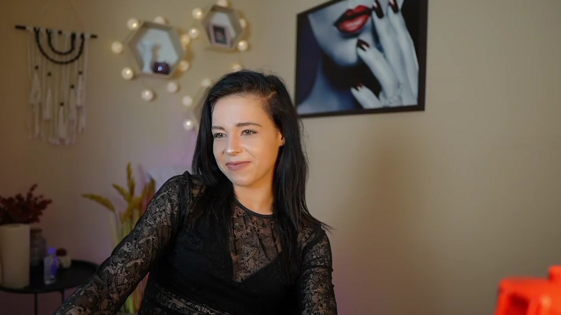 Gallery image thumbnail from Jasmine_Black's myfreecams stream on, 04/12/2024, 12:05 image 17 of 20