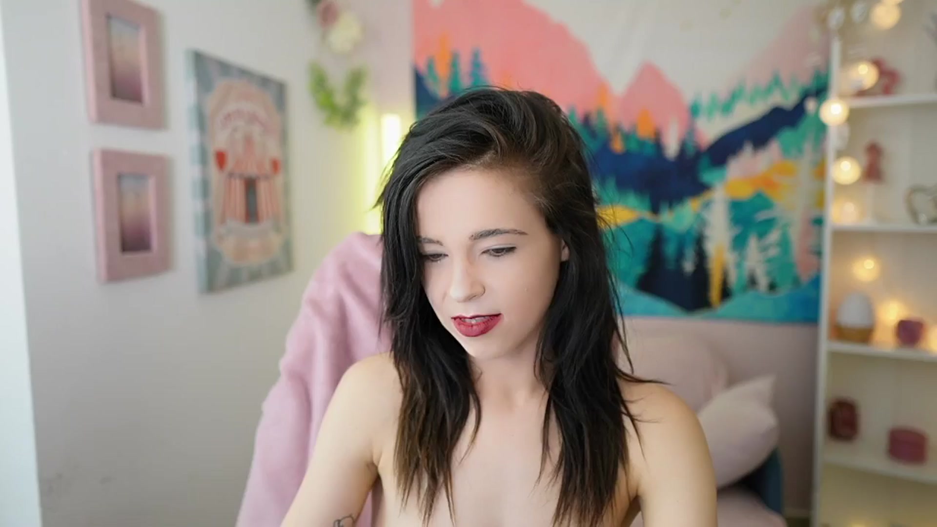 Gallery image thumbnail from Jasmine_Black's myfreecams stream on, 05/14/2024, 10:27 image 17 of 20
