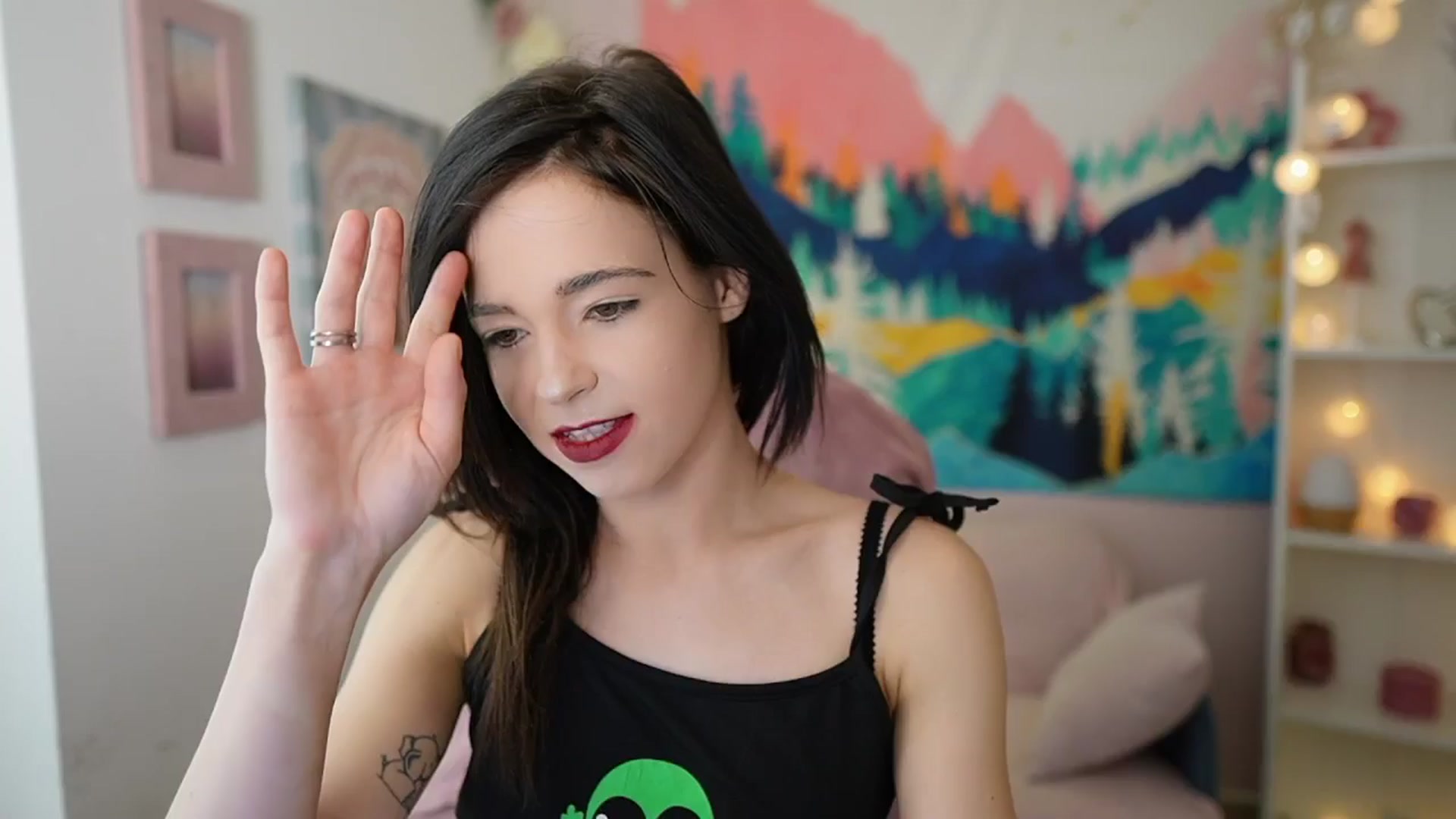 Gallery image thumbnail from Jasmine_Black's myfreecams stream on, 05/14/2024, 10:27 image 7 of 20