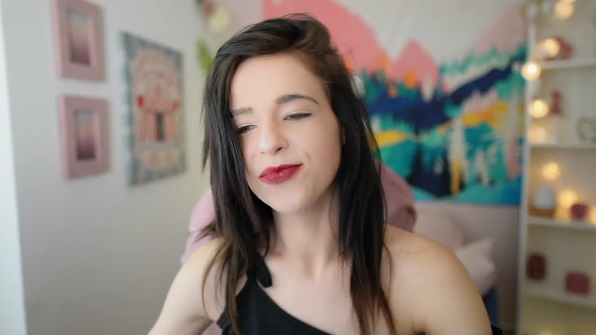 Gallery image thumbnail from Jasmine_Black's myfreecams stream on, 05/14/2024, 10:27 image 11 of 20