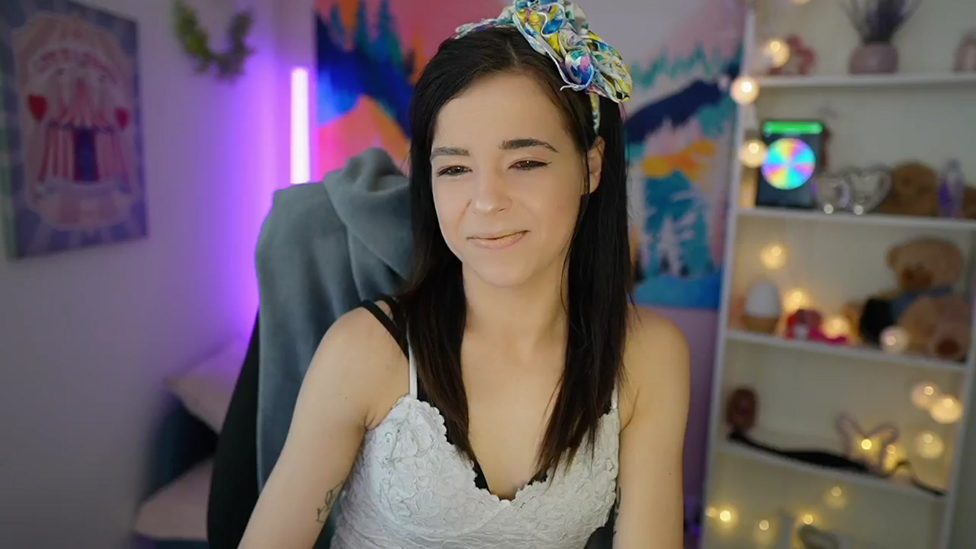 Gallery image thumbnail from Jasmine_Black's myfreecams stream on, 05/16/2024, 09:21 image 3 of 20