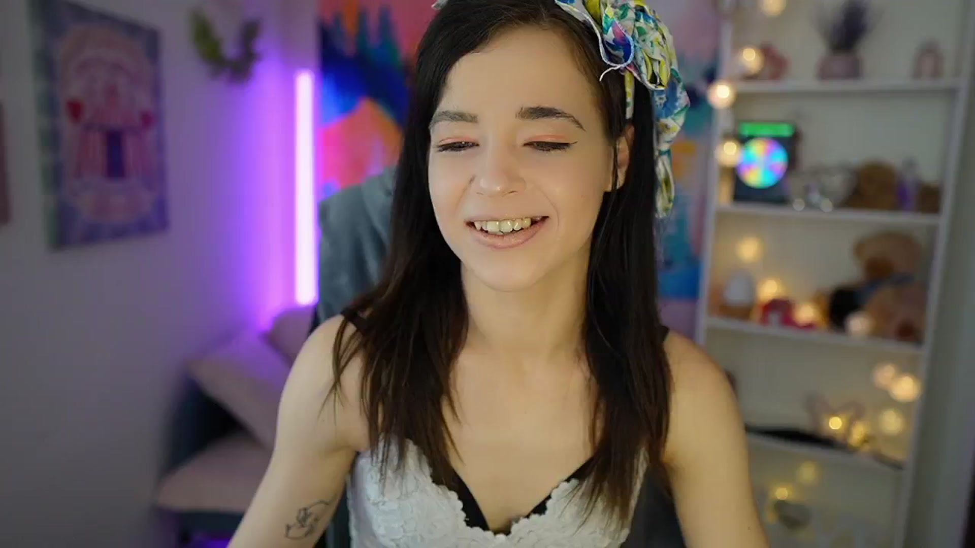 Gallery image thumbnail from Jasmine_Black's myfreecams stream on, 05/16/2024, 09:21 image 13 of 20