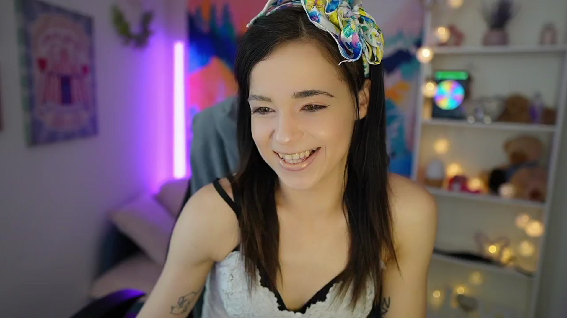 Gallery image thumbnail from Jasmine_Black's myfreecams stream on, 05/16/2024, 09:21 image 8 of 20