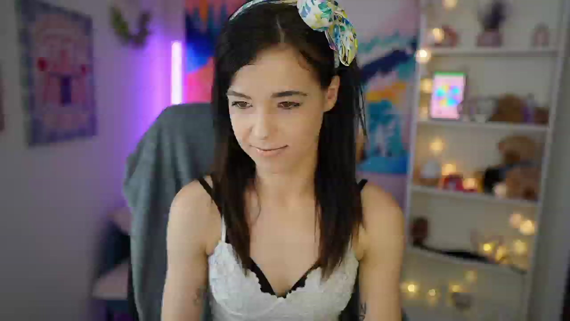 Gallery image thumbnail from Jasmine_Black's myfreecams stream on, 05/16/2024, 10:19 image 20 of 20