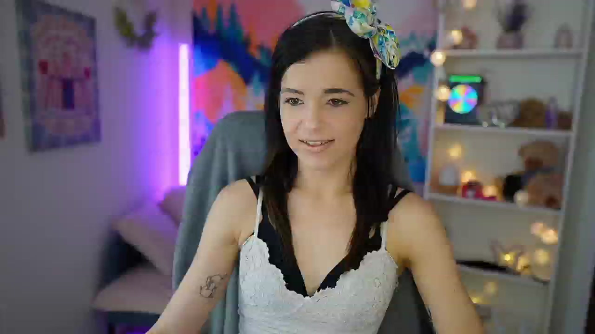 Gallery image thumbnail from Jasmine_Black's myfreecams stream on, 05/16/2024, 10:19 image 5 of 20