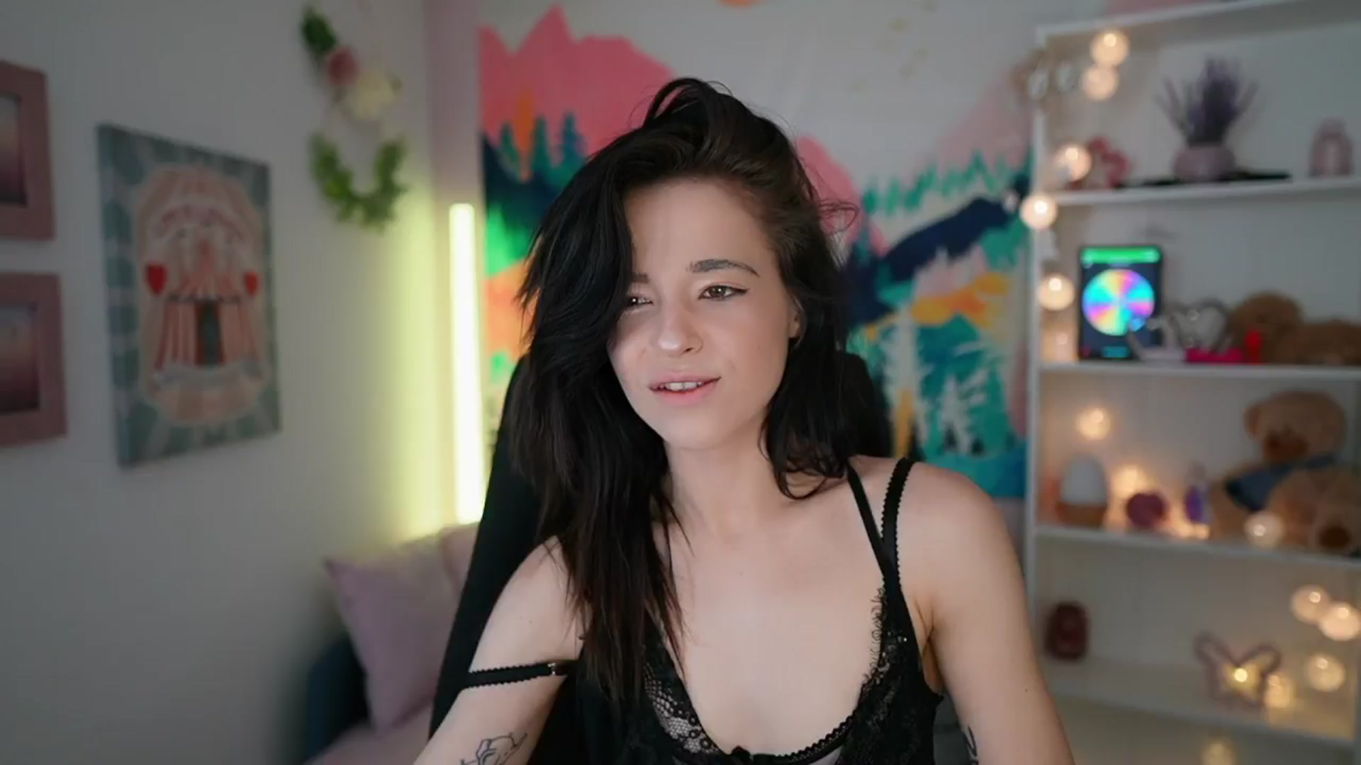 Gallery image thumbnail from Jasmine_Black's myfreecams stream on, 05/17/2024, 09:57 image 11 of 20