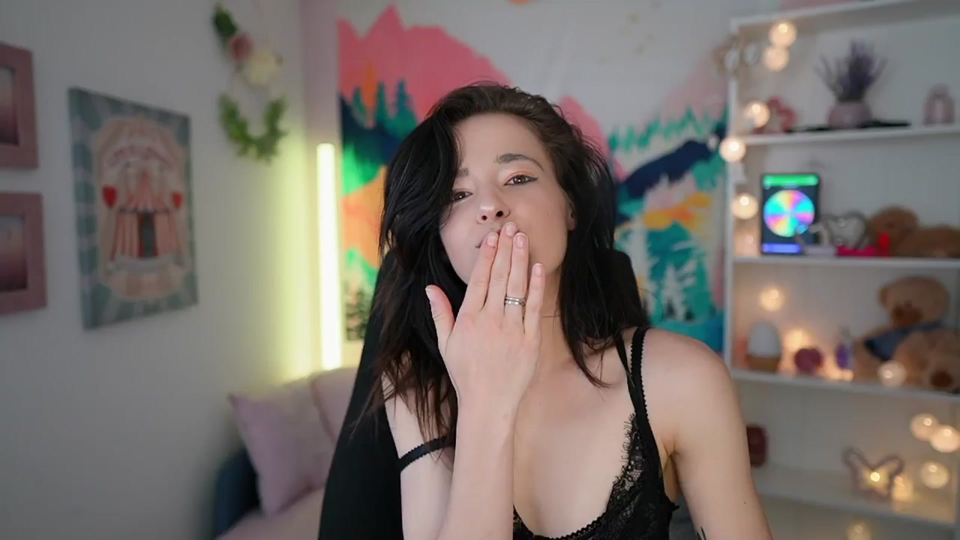 Gallery image thumbnail from Jasmine_Black's myfreecams stream on, 05/17/2024, 09:57 image 9 of 20