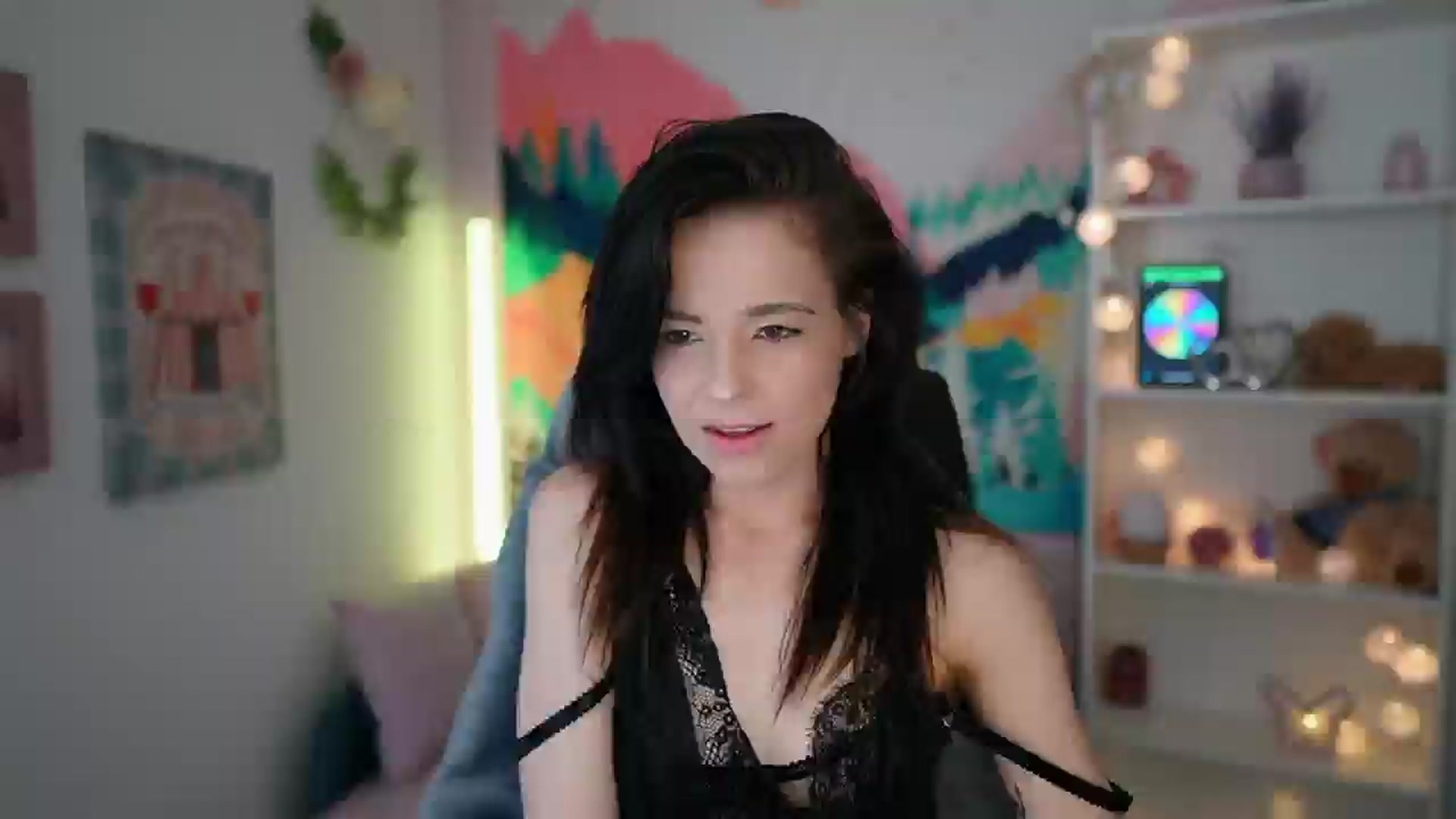 Gallery image thumbnail from Jasmine_Black's myfreecams stream on, 05/17/2024, 12:41 image 2 of 20