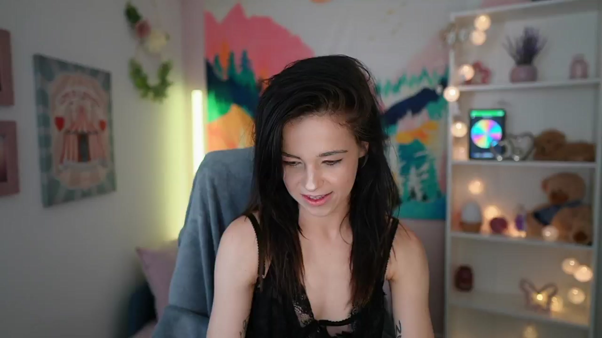 Gallery image thumbnail from Jasmine_Black's myfreecams stream on, 05/17/2024, 12:41 image 9 of 20