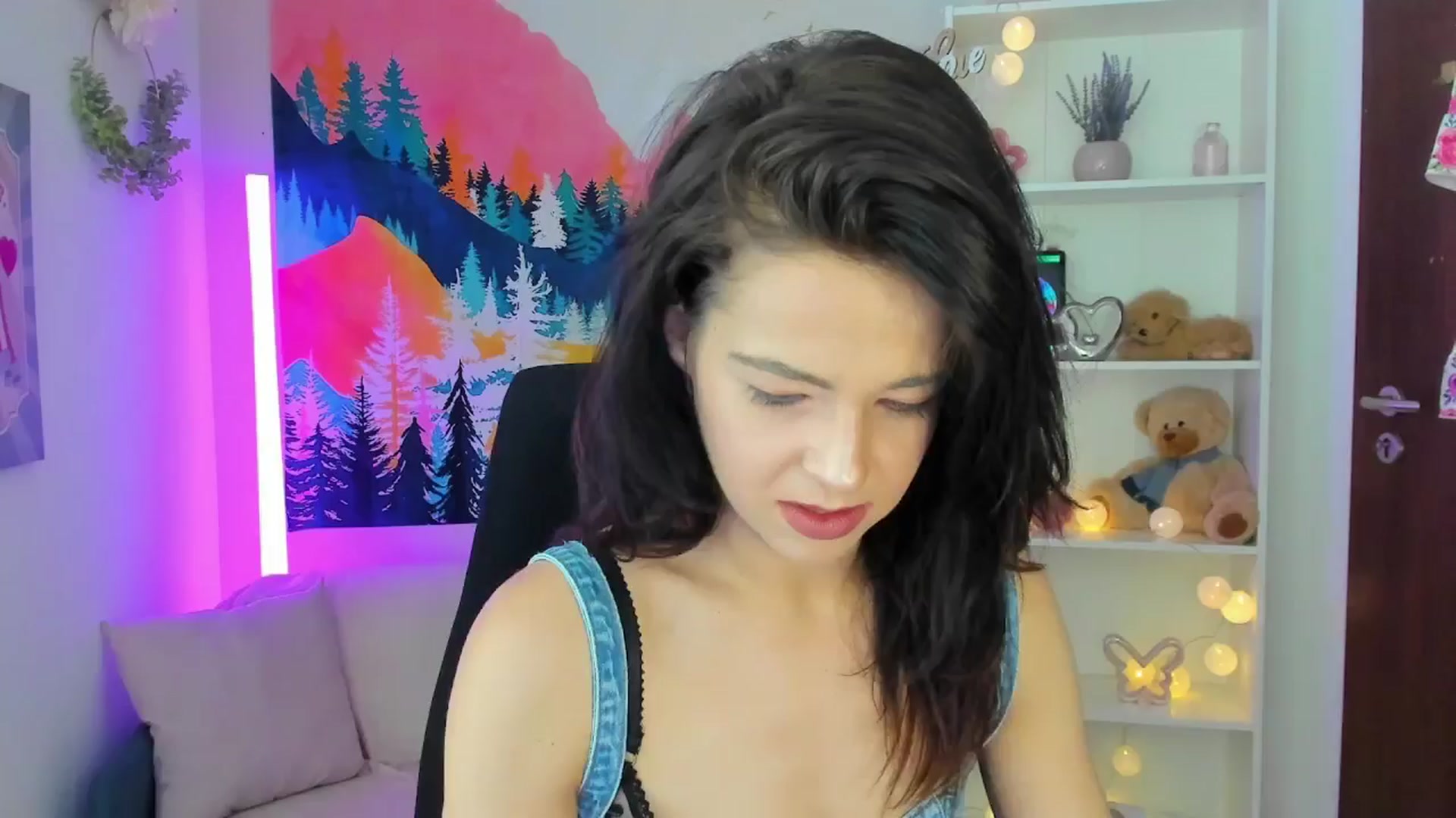 Gallery image thumbnail from Jasmine_Black's myfreecams stream on, 05/21/2024, 09:23 image 18 of 20