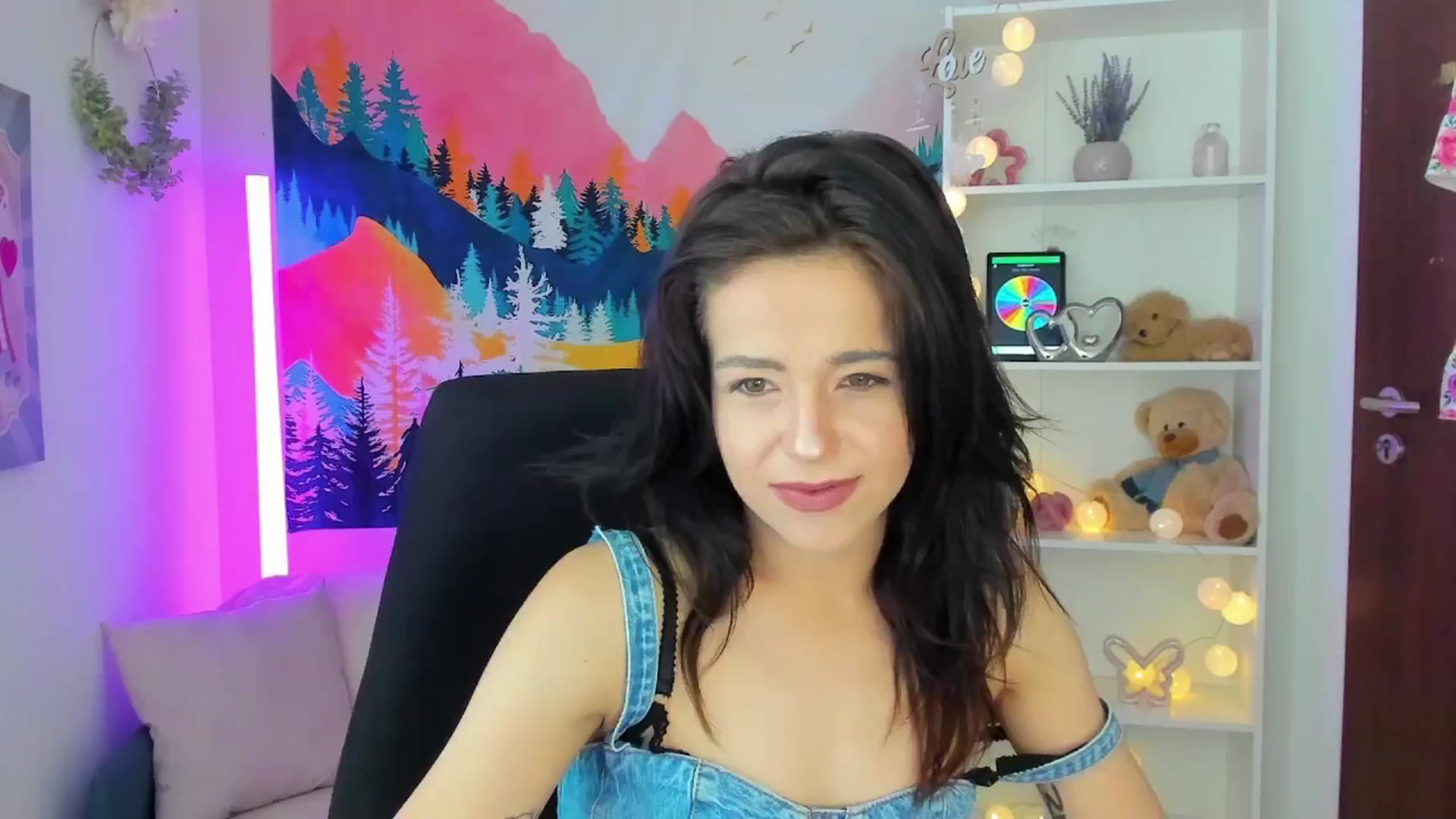 Gallery image thumbnail from Jasmine_Black's myfreecams stream on, 05/21/2024, 09:23 image 8 of 20