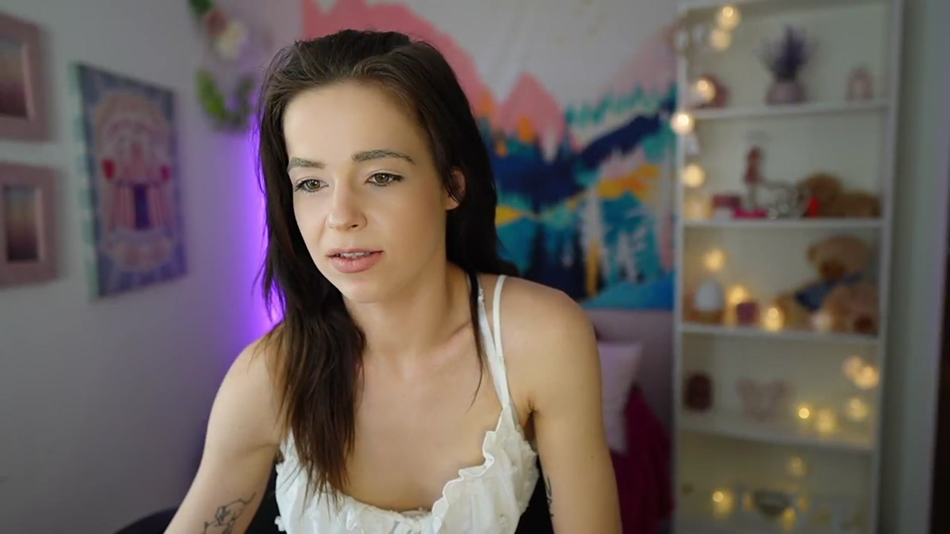 Gallery image thumbnail from Jasmine_Black's myfreecams stream on, 06/10/2024, 12:31 image 6 of 20