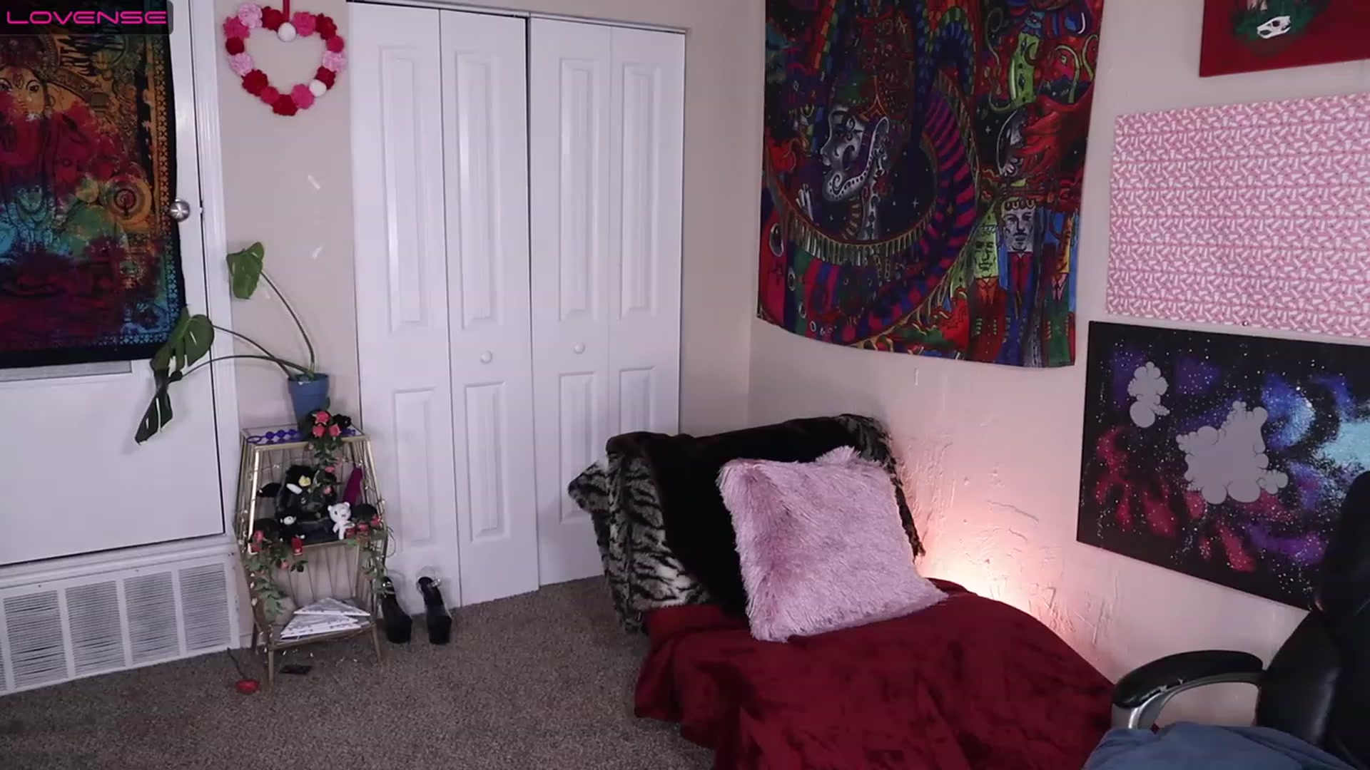Gallery image thumbnail from Jasmine_Leigh's myfreecams stream on, 03/29/2023, 04:13 image 16 of 20