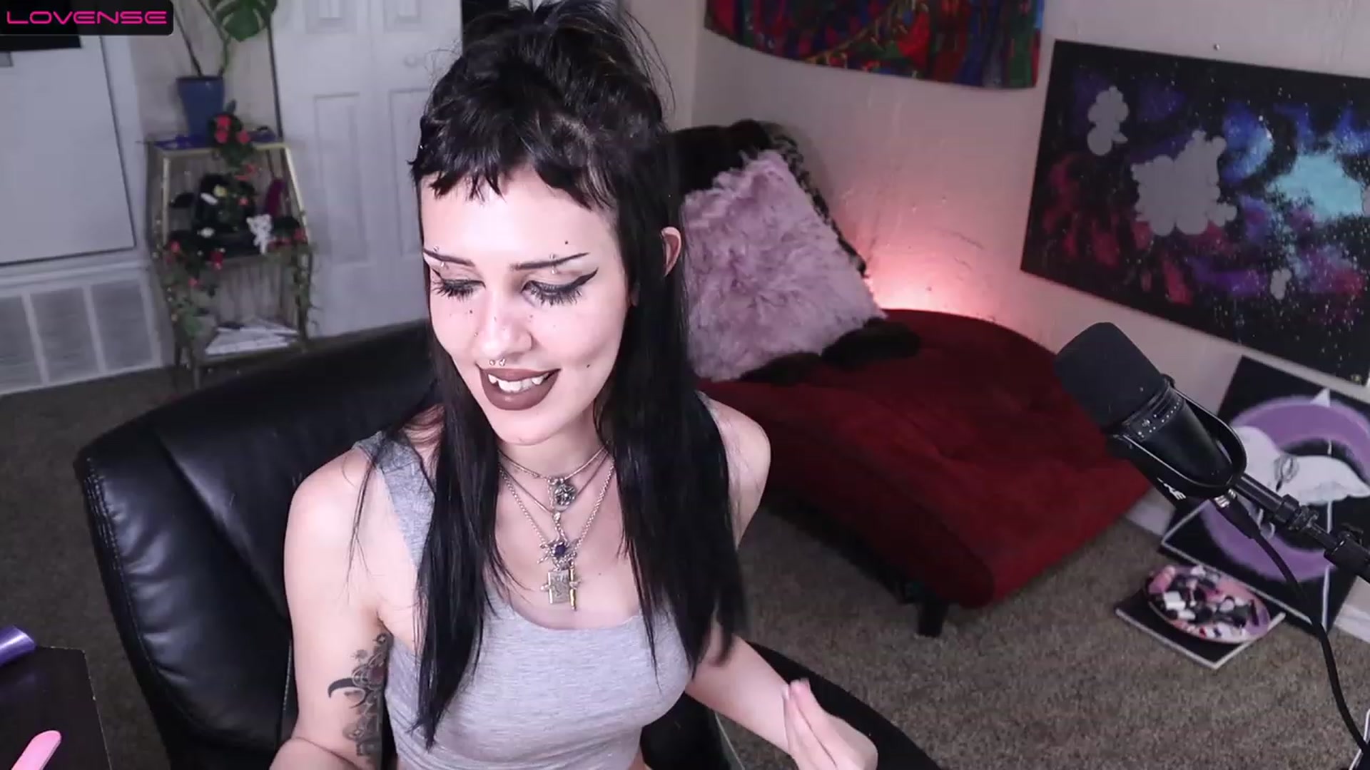 Gallery image thumbnail from Jasmine_Leigh's myfreecams stream on, 04/09/2023, 02:23 image 1 of 20