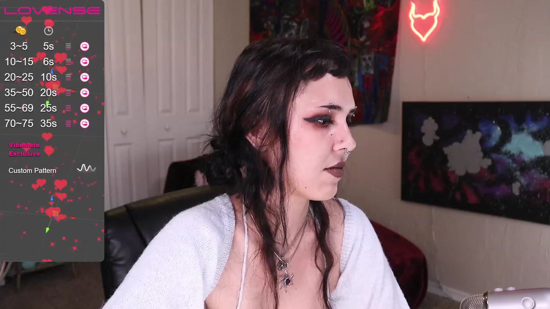 Gallery image thumbnail from Jasmine_Leigh's myfreecams stream on, 05/22/2023, 01:04 image 17 of 20