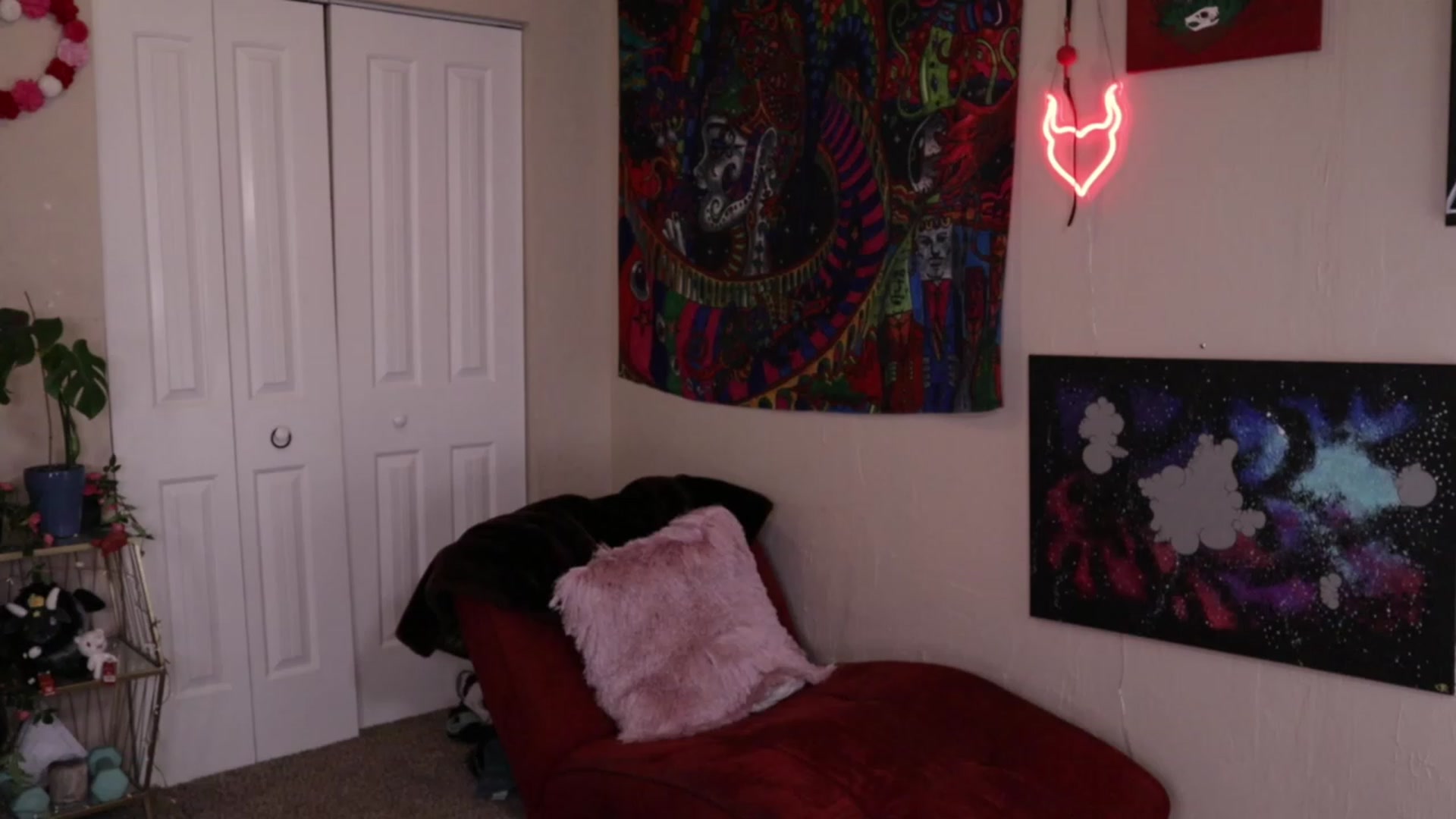 Gallery image thumbnail from Jasmine_Leigh's myfreecams stream on, 06/15/2023, 01:51 image 18 of 20