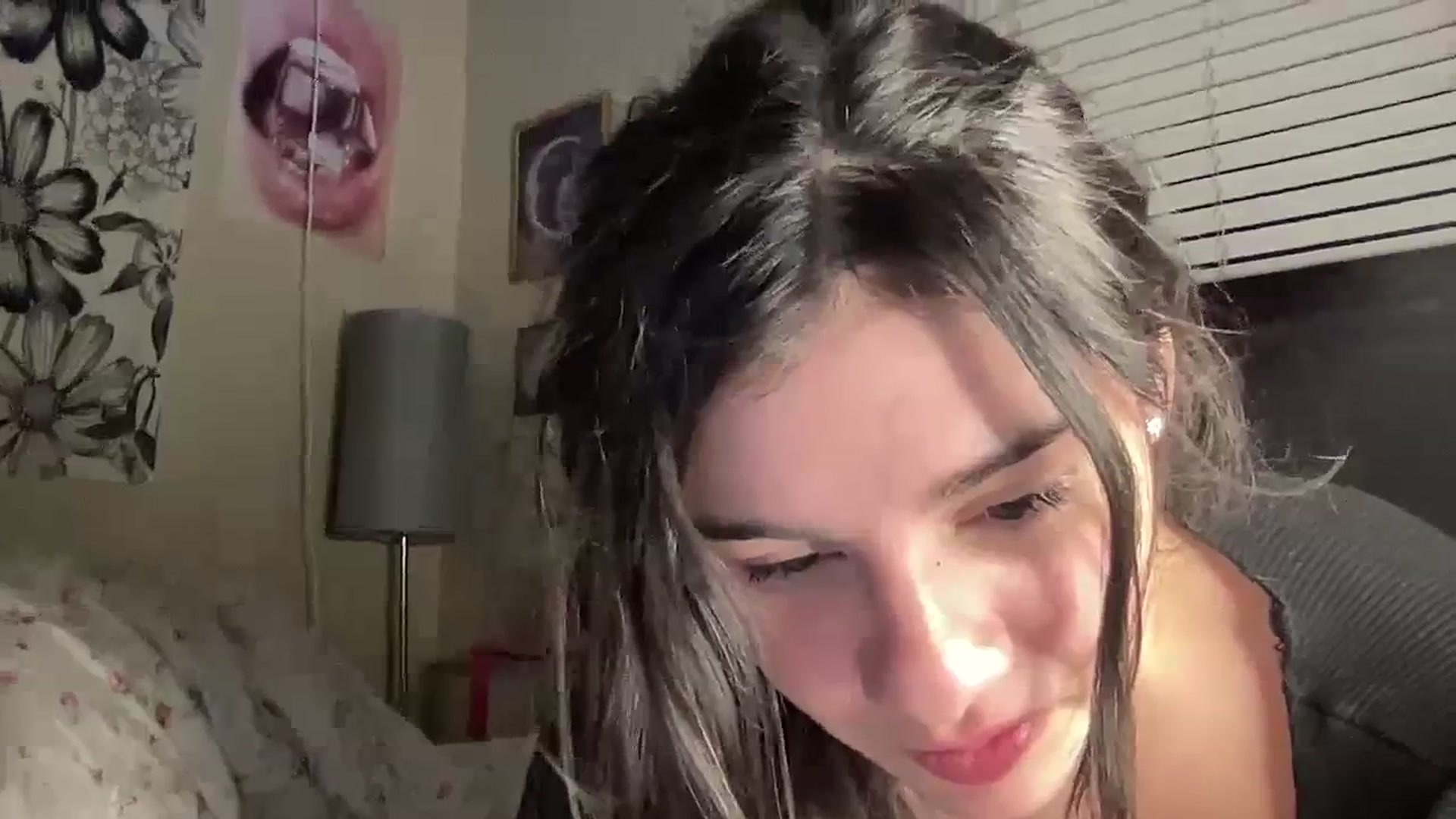 Gallery image thumbnail from Jasmine___'s myfreecams stream on, 04/07/2024, 10:45 image 5 of 20