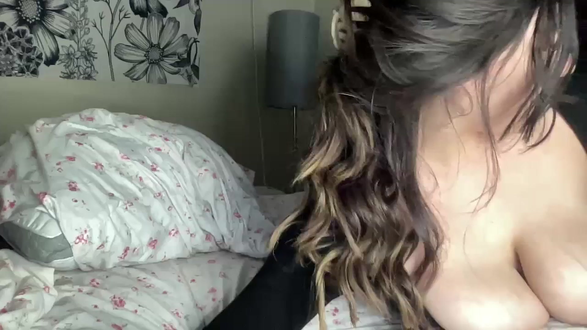 Gallery image thumbnail from Jasmine___'s myfreecams stream on, 04/07/2024, 10:45 image 1 of 20