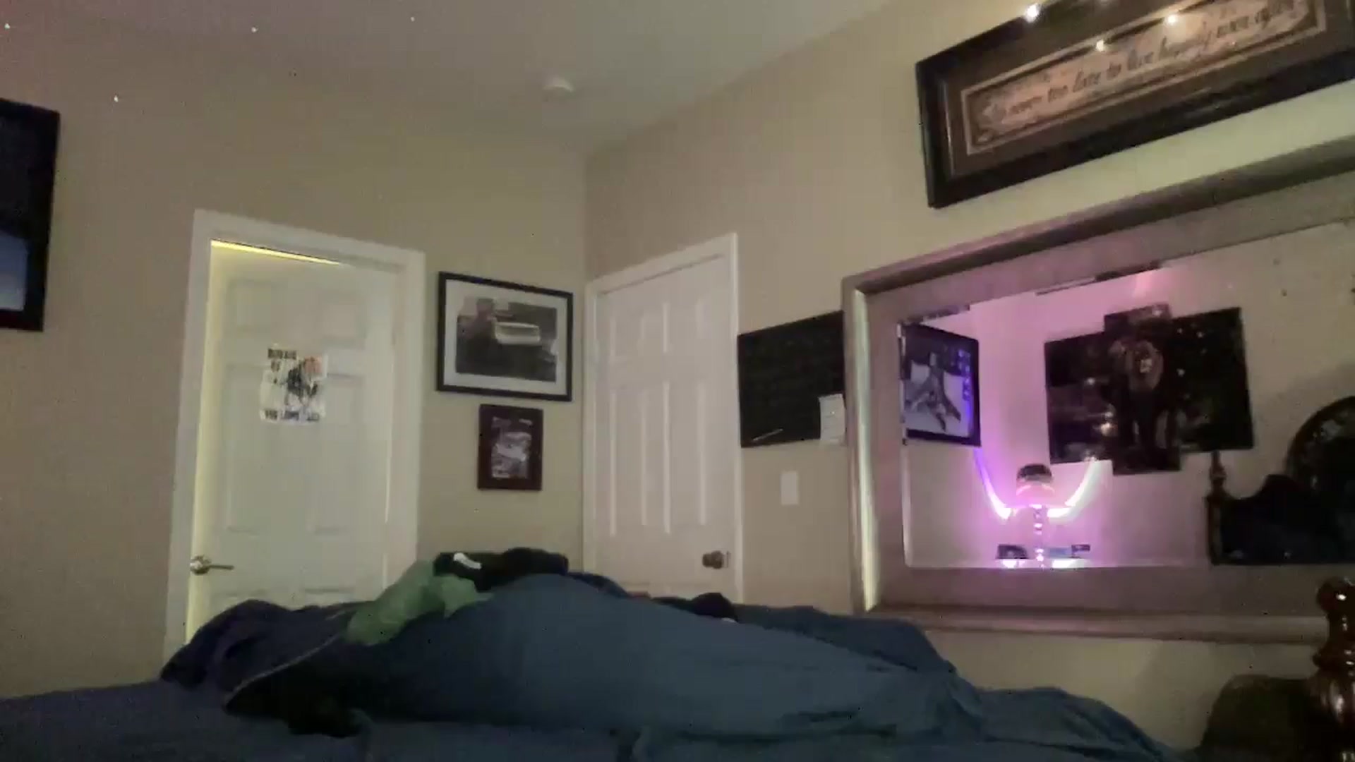 Gallery image thumbnail from Jasmine___'s myfreecams stream on, 08/07/2024, 18:14 image 10 of 20