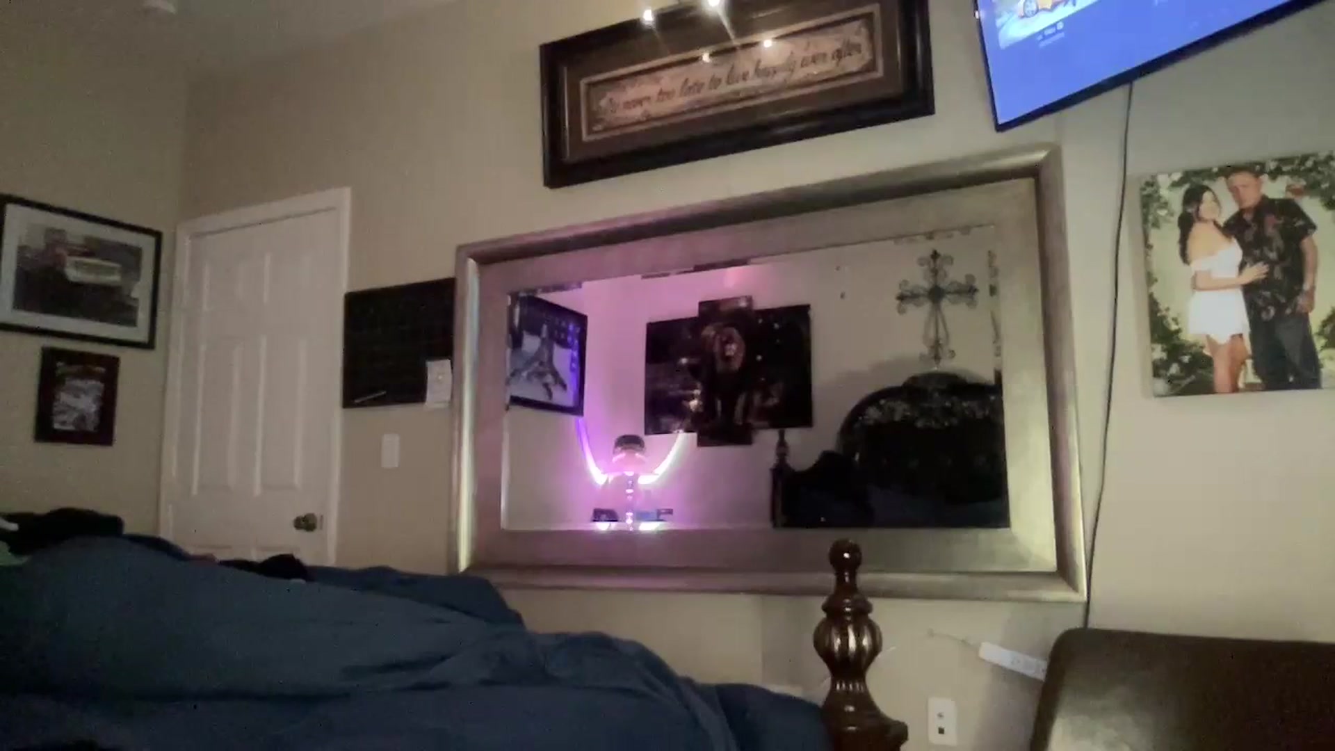 Gallery image thumbnail from Jasmine___'s myfreecams stream on, 08/07/2024, 18:44 image 6 of 20